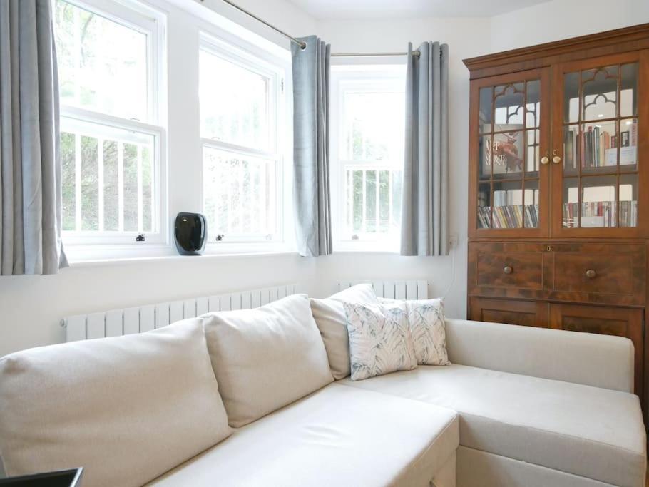 Newly Refurbished 2 Bed Apartment In Paddington Londres Extérieur photo