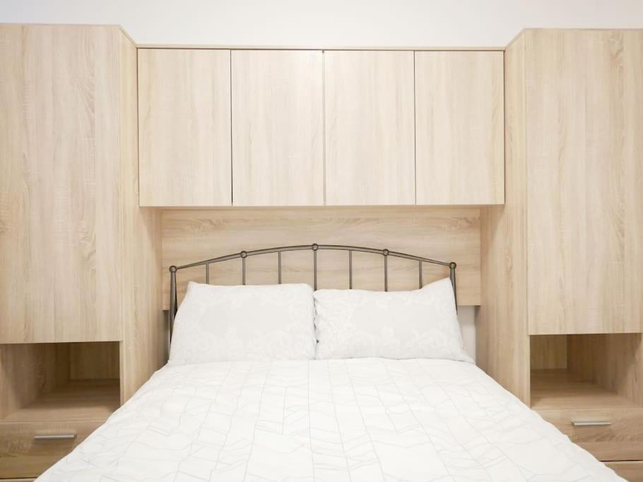 Newly Refurbished 2 Bed Apartment In Paddington Londres Extérieur photo
